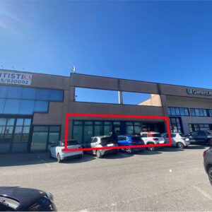 Negozio al piano terra