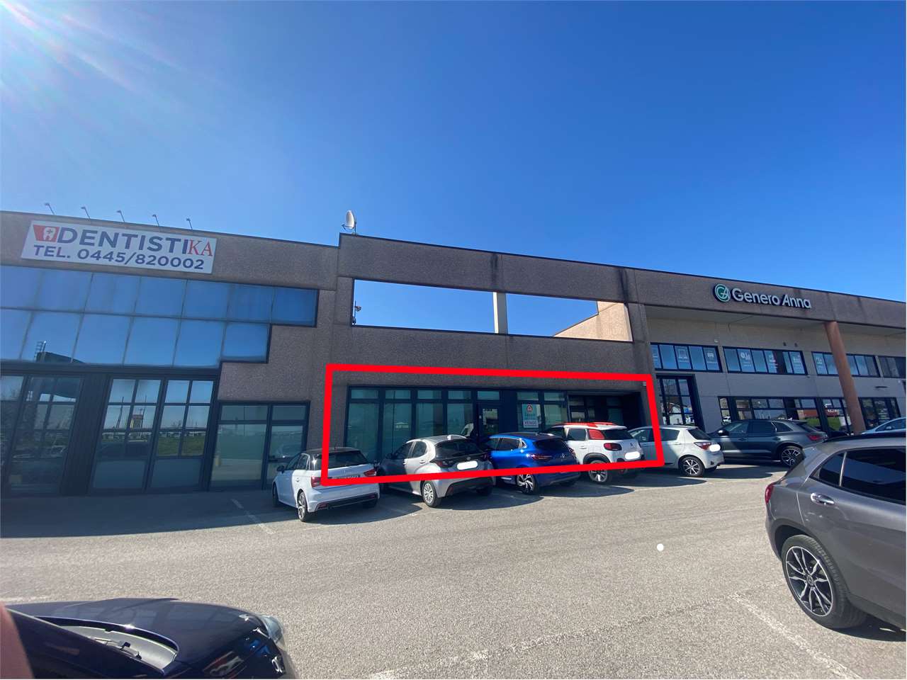 Negozio al piano terra