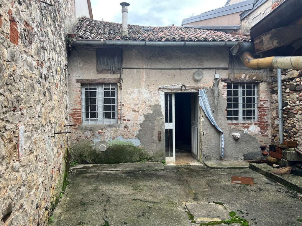 casa indipendente centro storico Malo