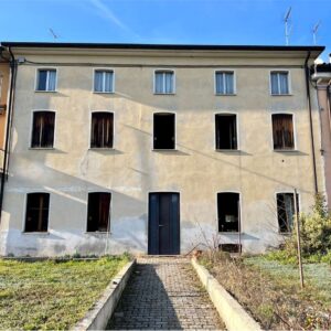 Palazzetto in centro da ristrutturare Palazzetto in centro da ristrutturare